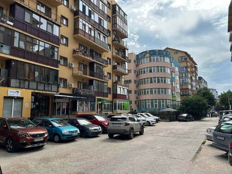 Militari Residence.